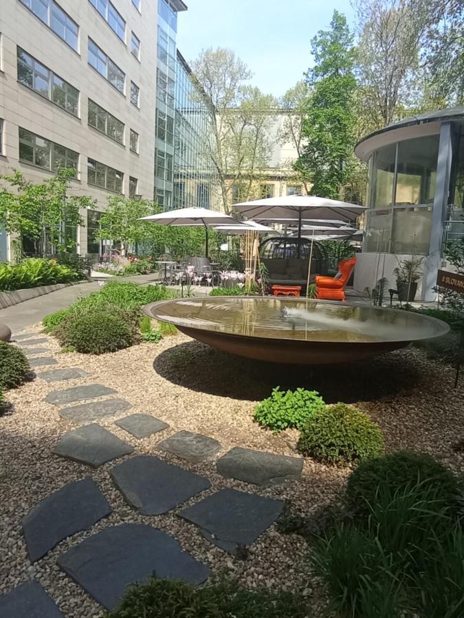 Designed Apartment Next To Vaclav Square With Terrace And Private Garage 프라하 외부 사진
