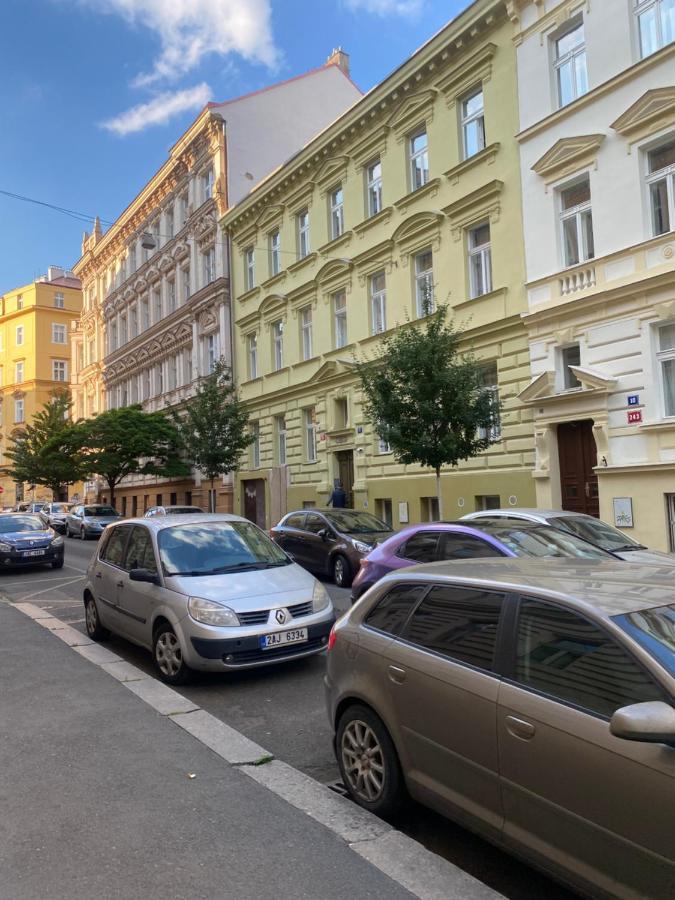 Designed Apartment Next To Vaclav Square With Terrace And Private Garage 프라하 외부 사진