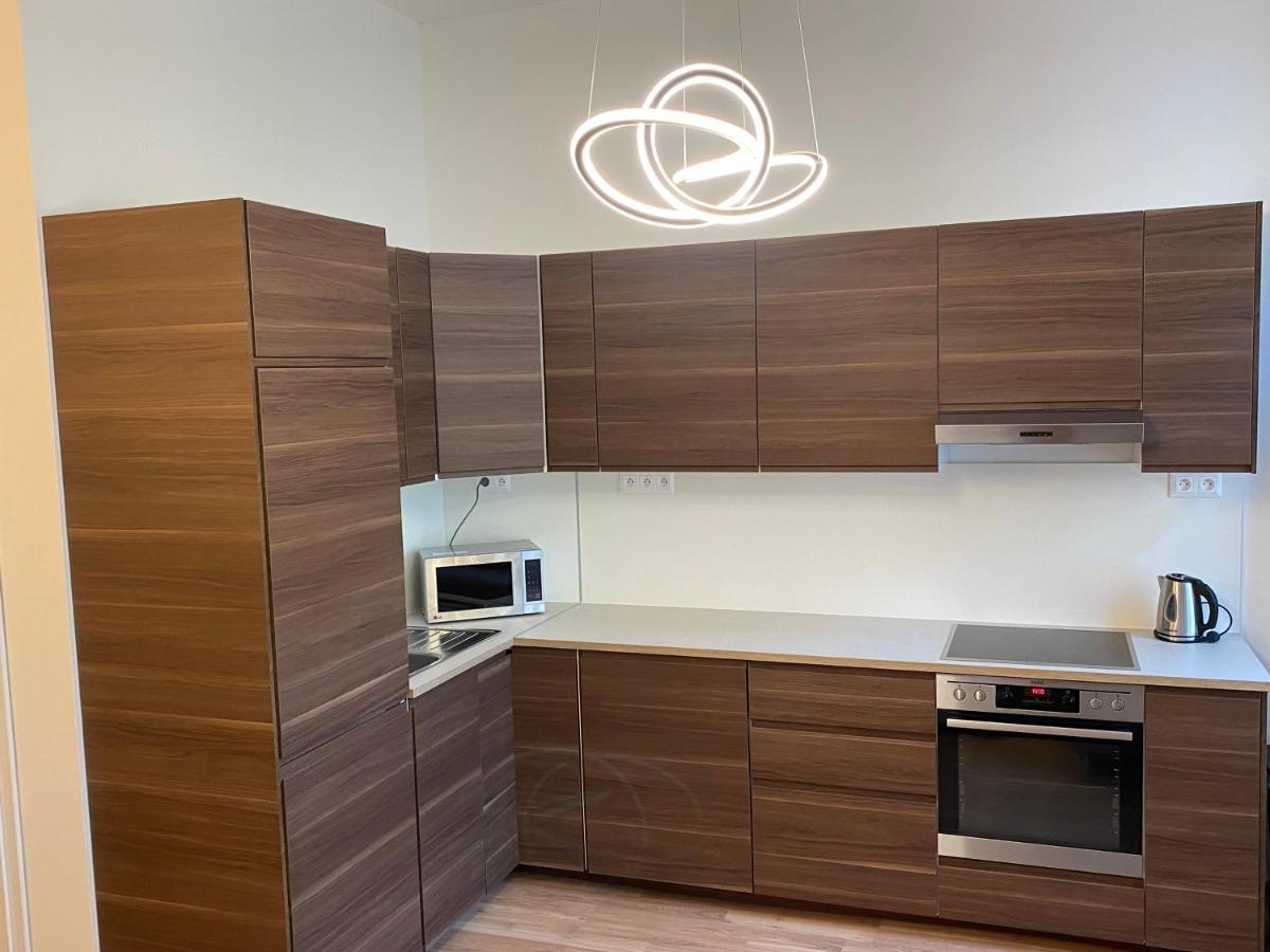 Designed Apartment Next To Vaclav Square With Terrace And Private Garage 프라하 외부 사진
