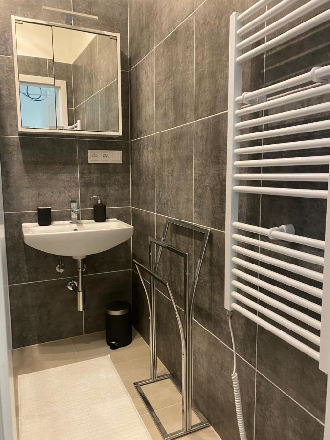 Designed Apartment Next To Vaclav Square With Terrace And Private Garage 프라하 외부 사진