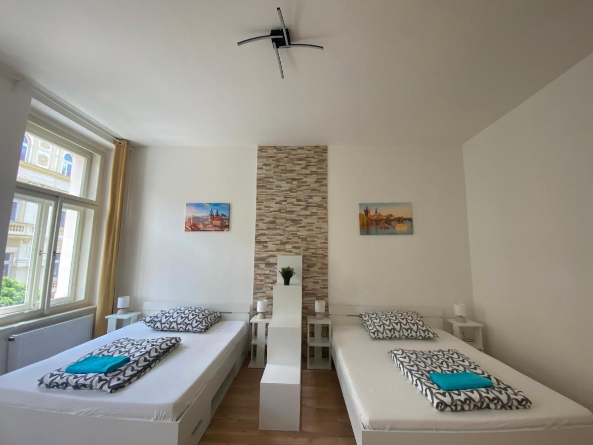 Designed Apartment Next To Vaclav Square With Terrace And Private Garage 프라하 외부 사진